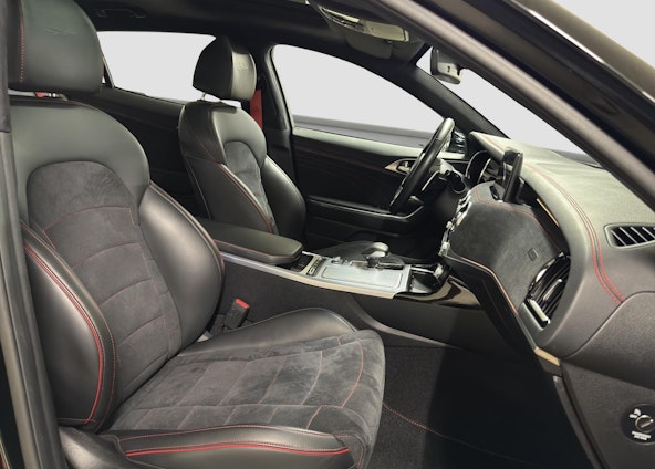 Vehicle image 9 Vehicle image 9