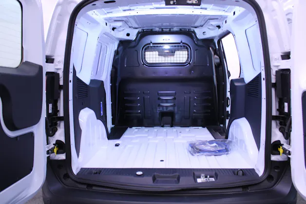 Ford E-Transit Courier Van Trend