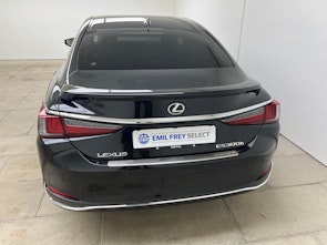 Vehicle image LEXUS ES 300h Excellence