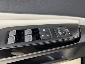 Vehicle image LEXUS ES 300h Excellence