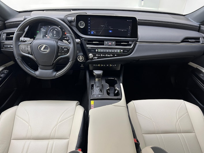 Vehicle image LEXUS ES