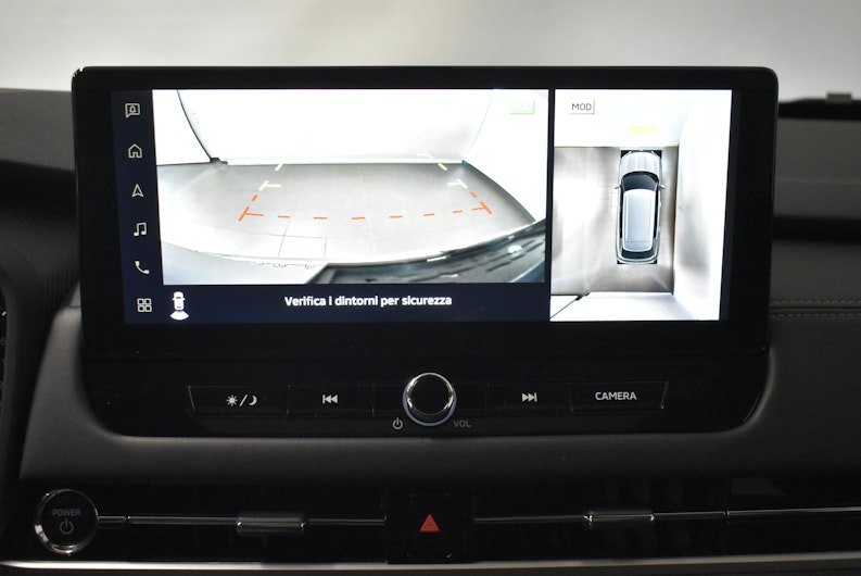 Vehicle image MITSUBISHI OUTLANDER