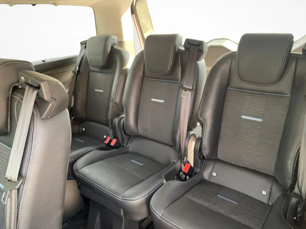 Ford Tourneo C Bus 320 L1 2.0 TDCi 185 Active