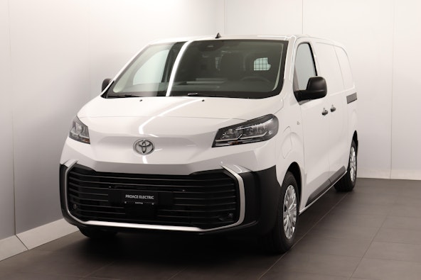 First vehicle image