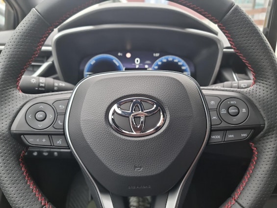 Vehicle image 13 Vehicle image 13