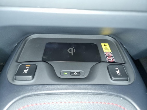 Vehicle image 15 Vehicle image 15