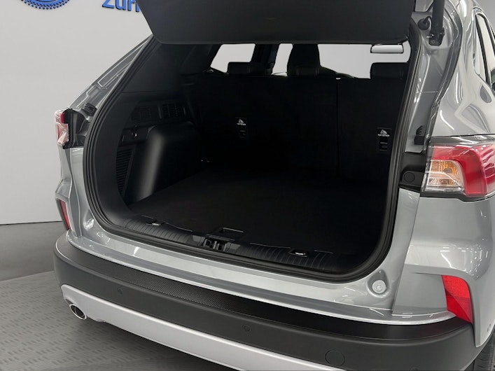 Vehicle image FORD KUGA