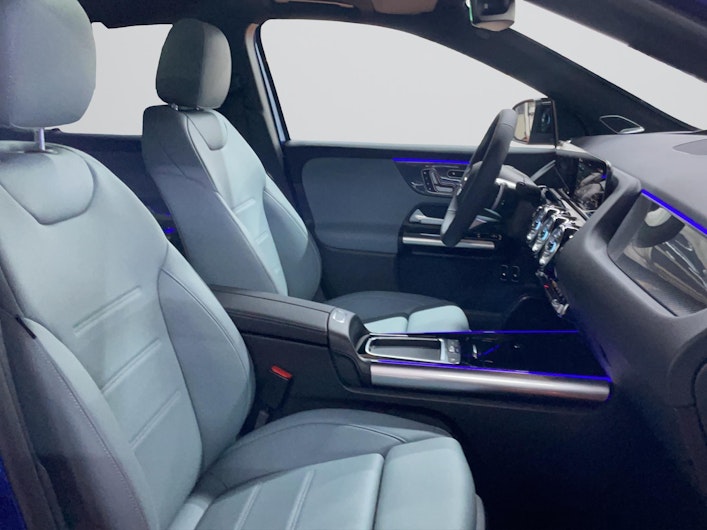 Vehicle image MERCEDES-BENZ GLA 250