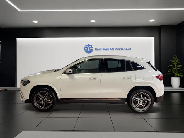 Mercedes-Benz GLA 250 e AMG Line