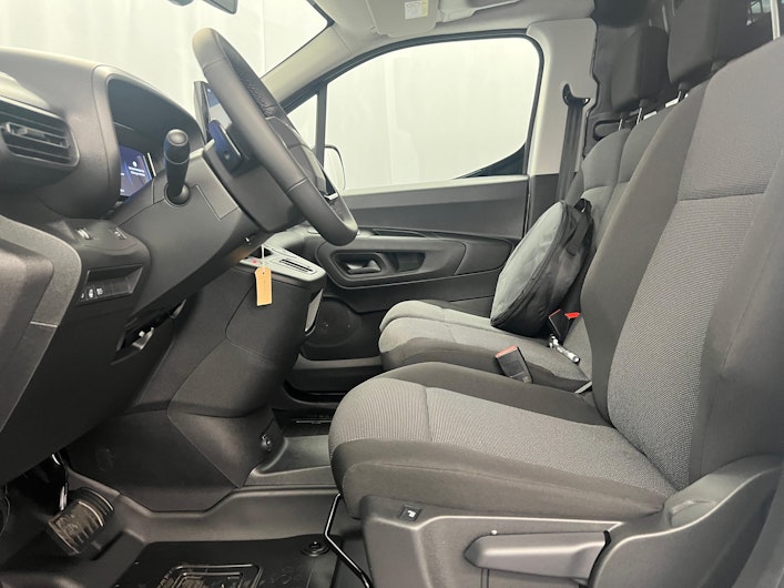 Vehicle image TOYOTA PROACE CITY