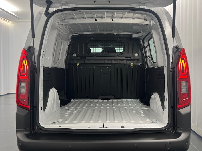 Vehicle image TOYOTA PROACE CITY