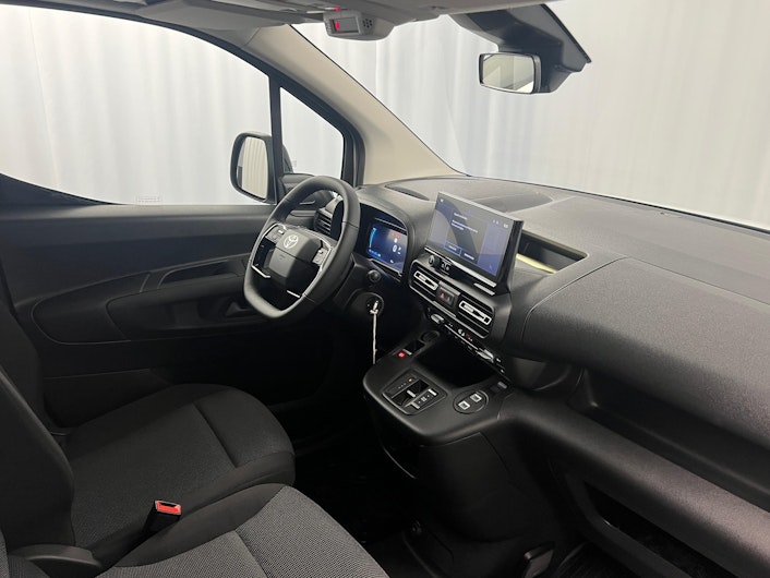 Vehicle image TOYOTA PROACE CITY