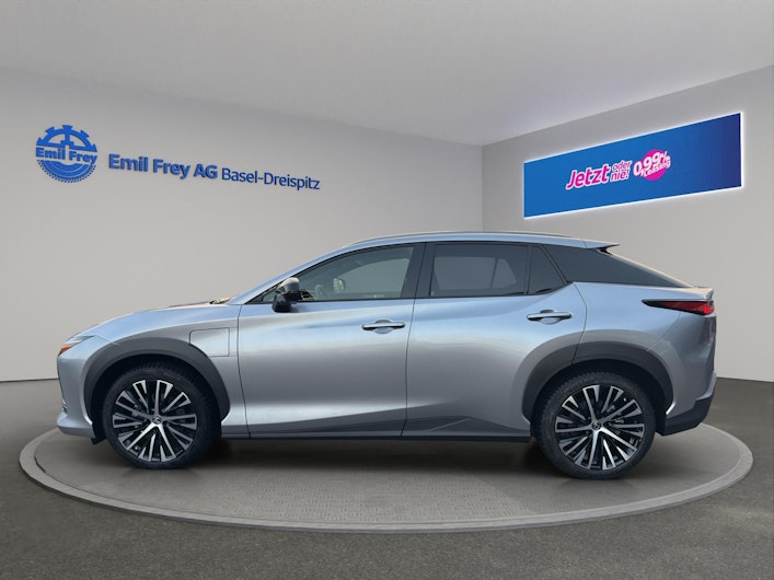 Vehicle image LEXUS RZ