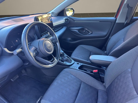 Vehicle image 8 Vehicle image 8