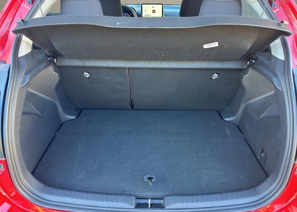 Vehicle image 16 Vehicle image 16