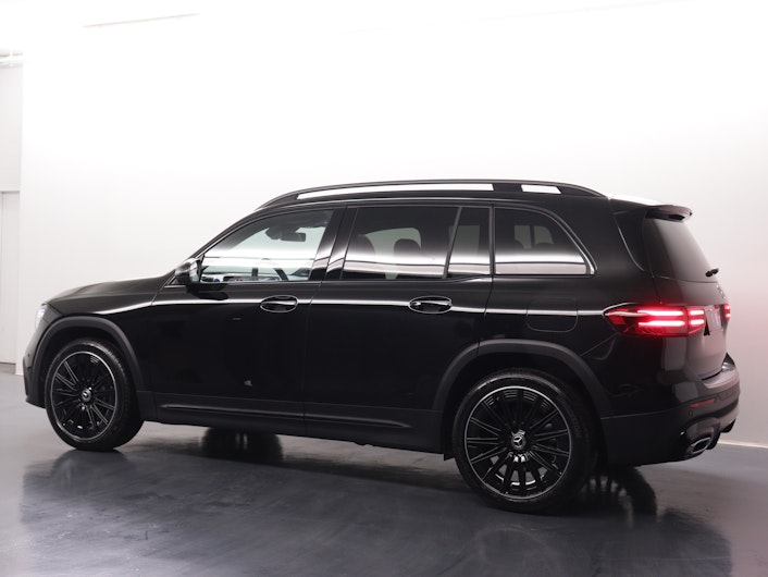 Vehicle image MERCEDES-BENZ GLB 250