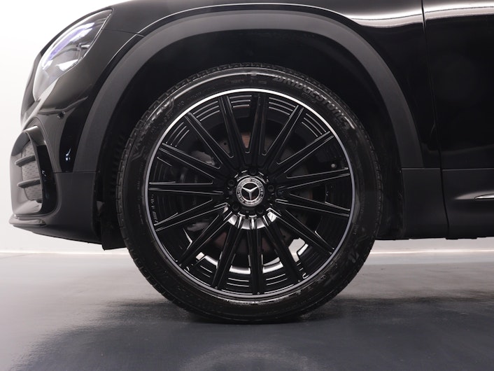 Vehicle image MERCEDES-BENZ GLB 250