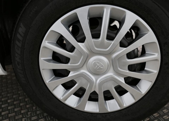 Vehicle image 5 Vehicle image 5