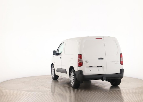 Vehicle image 11 Vehicle image 11