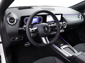 Fahrzeugbild MERCEDES-BENZ GLA 200 Night Star AMG Line