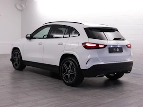 Fahrzeugbild MERCEDES-BENZ GLA 200 Night Star AMG Line