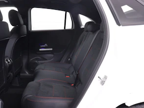 Fahrzeugbild MERCEDES-BENZ GLA 200 Night Star AMG Line