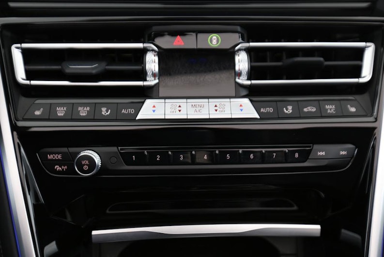 Vehicle image BMW 8 SERIES