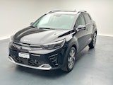 First vehicle image