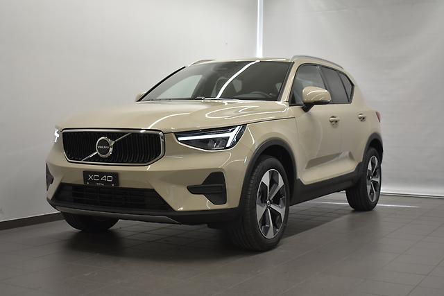 VOLVO XC40 2.0 B3 MH Core: Jetzt Probefahrt buchen!