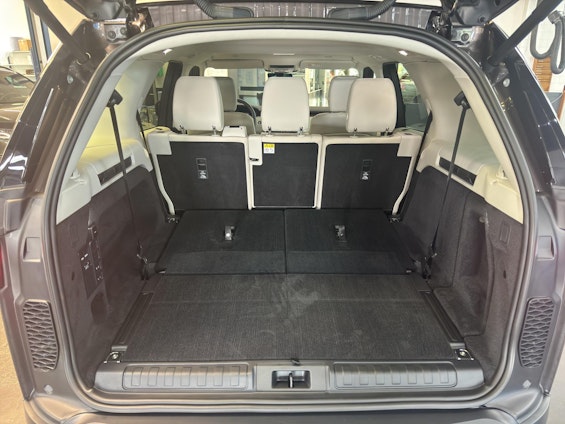 Vehicle image 26 Vehicle image 26