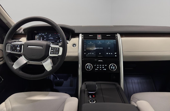 Vehicle image 10 Vehicle image 10