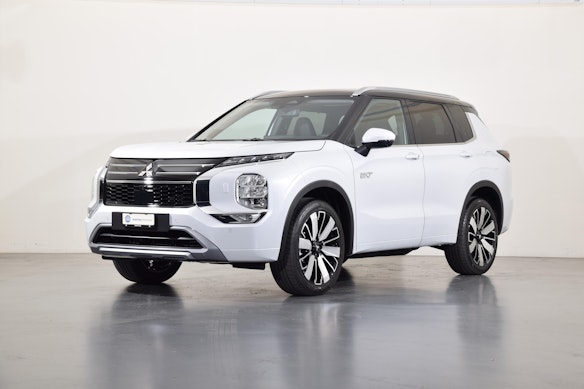 MITSUBISHI Outlander 2.4 PHEV Instyle 4x4 0