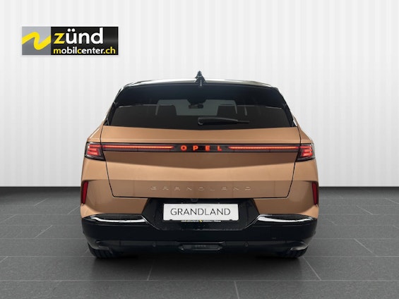 Vehicle image 3 Vehicle image 3