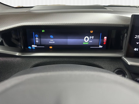 Vehicle image 6 Vehicle image 6