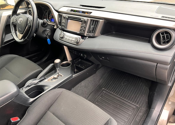 Vehicle image 12 Vehicle image 12