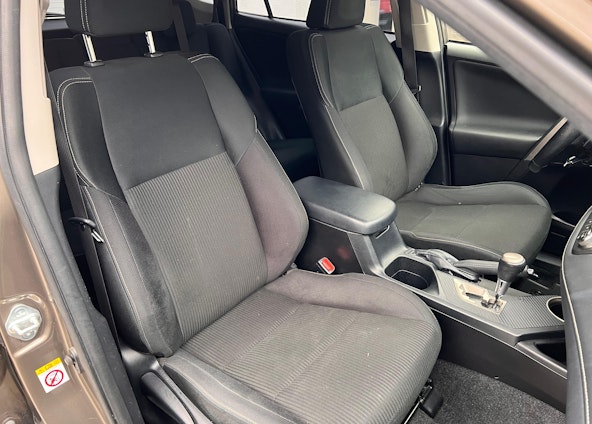 Vehicle image 13 Vehicle image 13