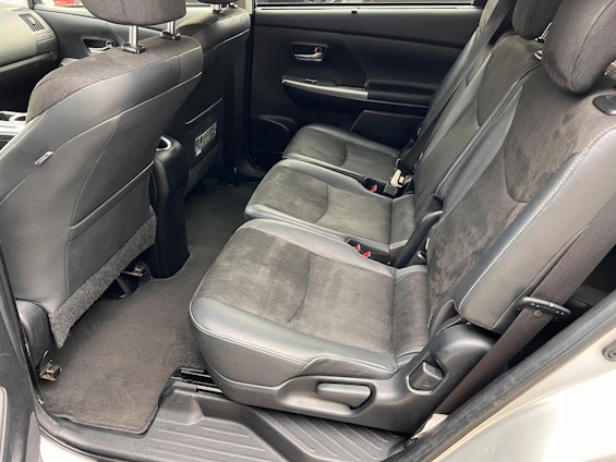 Vehicle image 10 Vehicle image 10