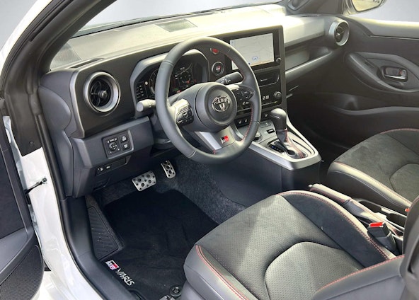 Vehicle image 13 Vehicle image 13