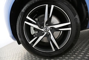 Vehicle image VOLVO XC60 2.0 T8 TE R-Design eAWD