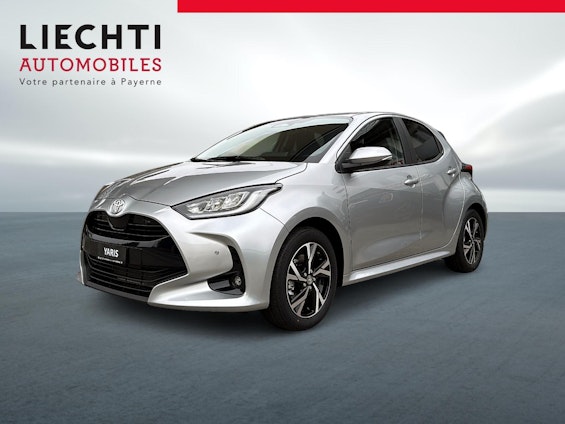 First vehicle image