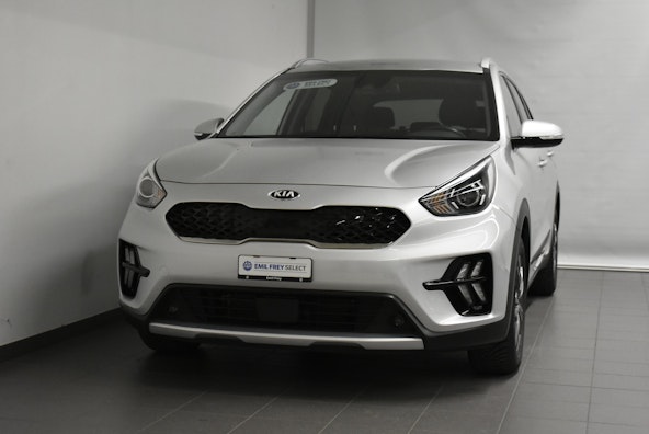 First vehicle image