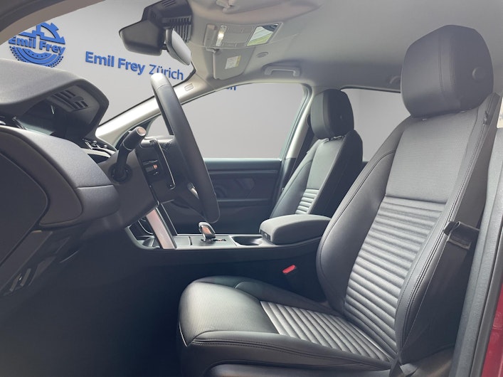 Vehicle image LAND ROVER DISCOVERY SPORT