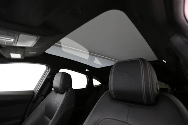 Jaguar E-Pace 2.0 I4 200 R-Dynamic SE AWD