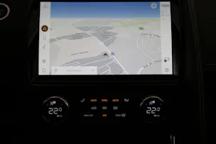 Jaguar E-Pace 2.0 I4 200 R-Dynamic SE AWD