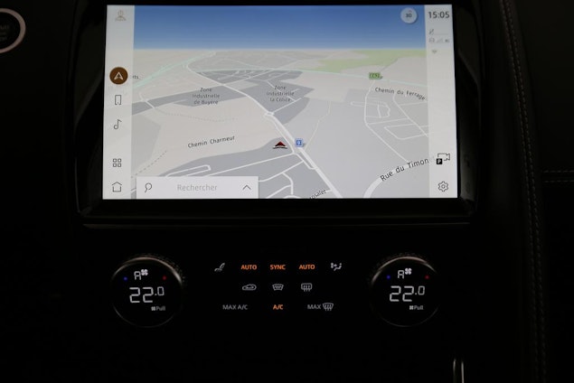 Vehicle image 4 Vehicle image 4