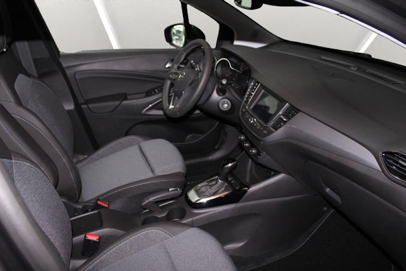 Vehicle image 8 Vehicle image 8