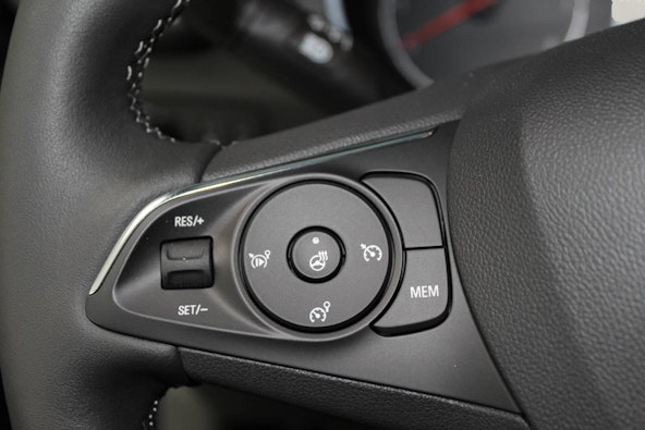 Vehicle image 12 Vehicle image 12