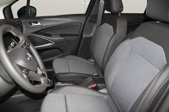 Vehicle image 5 Vehicle image 5