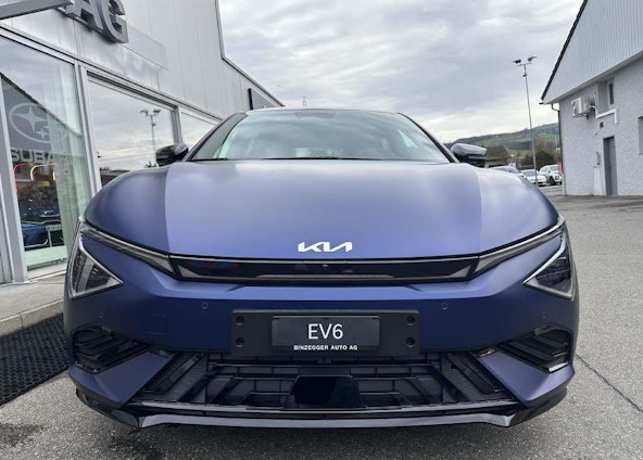 First vehicle image First vehicle image