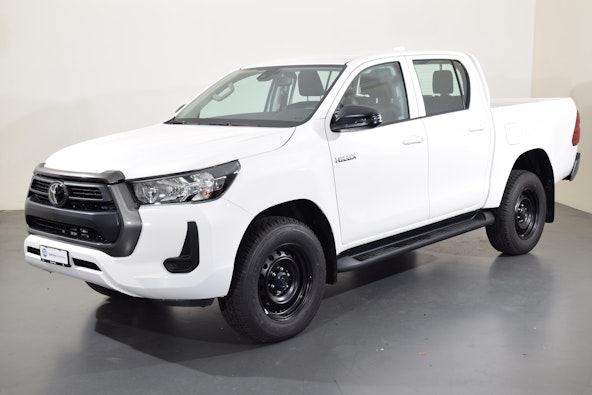 First vehicle image